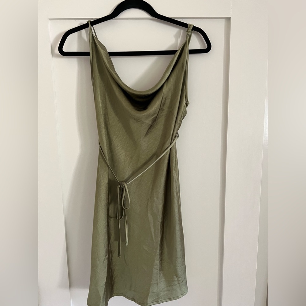 Motel Rocks green dress